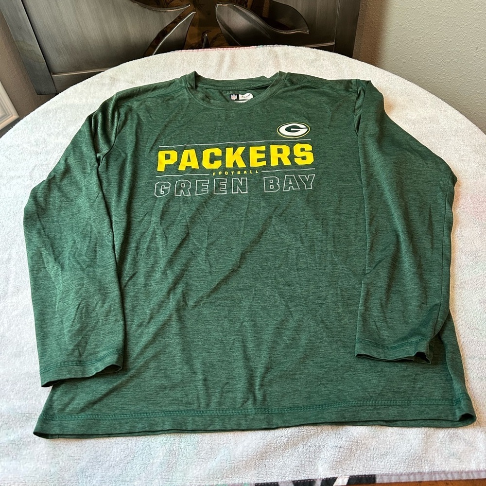 Team Apparel Packers Green Long Sleeve Tee - Picture 2 of 5
